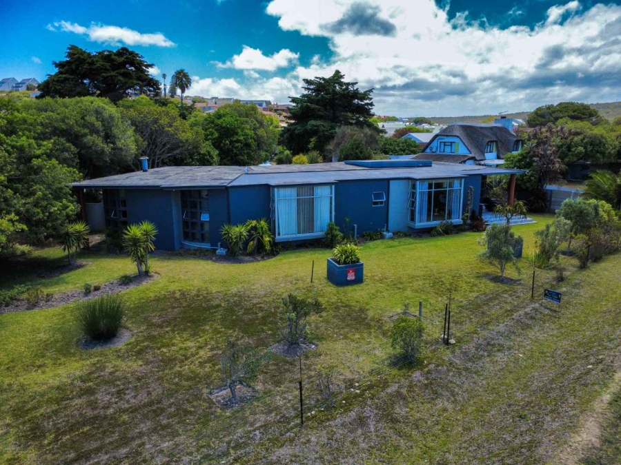 3 Bedroom Property for Sale in Stilbaai Wes Western Cape